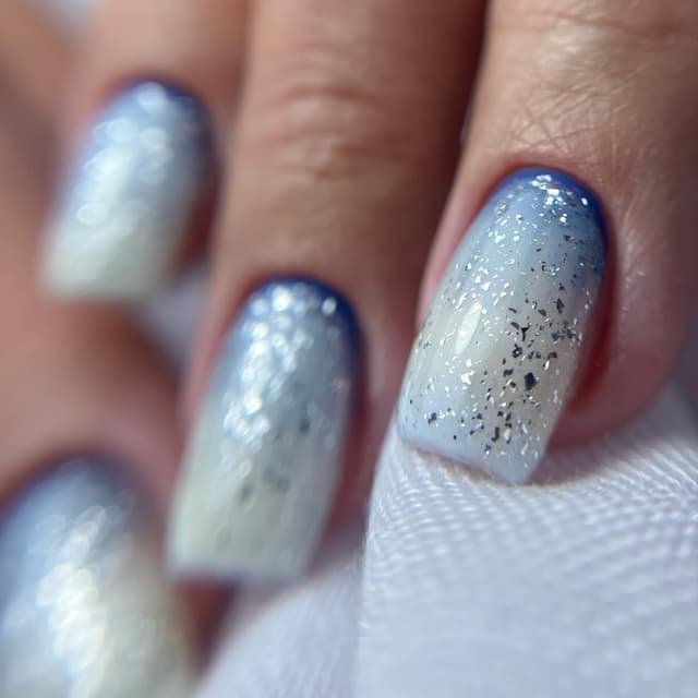 Nicole Nails Instructor logo