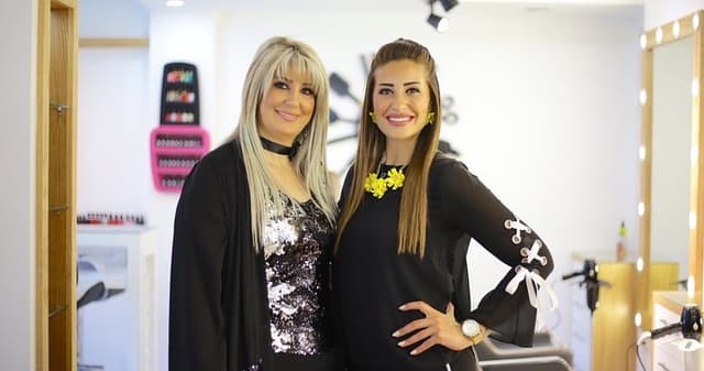منال حلوة بيوتي سنتر cover image