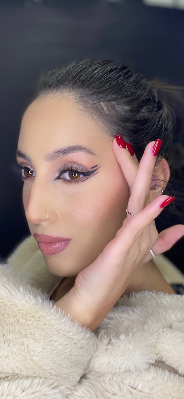 Makeup By Hala logo